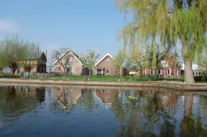Luxury vacation home on cheese and ice cream farm - Image 4