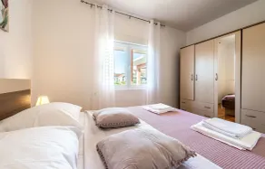 Awesome apartment in Glavica - Image 3
