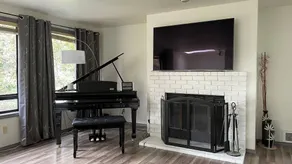 Remodel Spacious Modern Retreat - Image 2