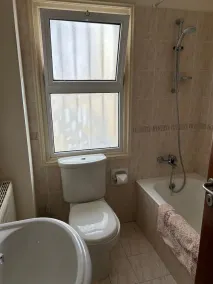 Stunning 3 bed 3 bath front line villa in  the heart of Coral Bay - Image 3