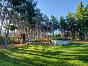 4 Bedroom lodge on wooded land with heated swimming pool and hot tub - Image 4
