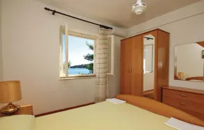 Superbe appartement de 2 chambres à Lumbarda - Image 4