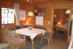 Small apartment 2-4 pers, wooden log cabin, cozy, quiet, sunny, close to the center - Image 4