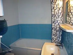 Studio for 6 at the slopes with balcony, ski locker, and free parking - Image 2