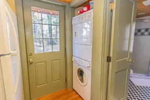 Beautiful 4 Season, Maine Lakefront Home, easy drive to Sugarloaf & Saddleback. - Image 3