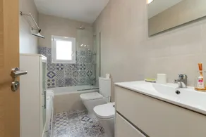 Villa \"Terrassa\" près de la plage avec piscine et Wi-Fi - Image 4