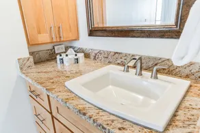 Waikiki Banyan Condo With Panoramic 37th Floor Ocean Views - Image 4