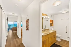 Pono Kai Resort B304, Oceanfront, Walk to Town, Steps to Beach, AC - Image 2