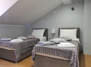 Apartments & Rooms Latin - Image 2