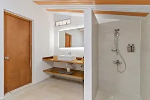 2BR Moorea Retreat with Private Canal & BBQ - Image 4