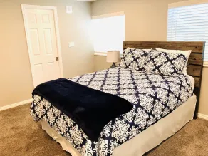 Family-Friendly, Renovated Suite (Extra Cleaning) - Image 4