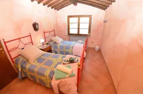 Country House / Farm House em Massa E Cozzile com 2 quartos e capacidade para 6 pessoas - Image 5