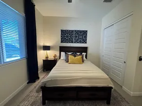 Desert Olive Retreat - Sleeps 4- 5 min fr Verrado Marketplace 30 min fr airport - Image 3