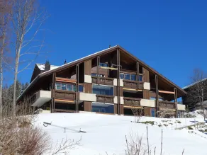Elegante appartamento per 4 persone con WIFI, TV, balcone e vista panoramica - Image 5