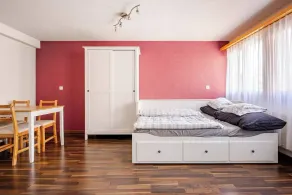 Hike & sleep in Valais: cleaning included! - Image 3