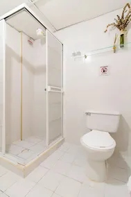 Apartment One street from the Beach Center Parque de los Novios - Image 4
