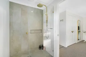 Perfect Escape Waterfront Central - 4BR, Pool - Image 5