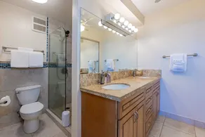 Royal Kahana 801- 2 bedroom oceanfront condo, AC, view, amenities - Image 2
