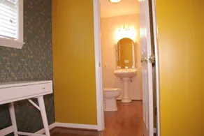 Primary and Guest Home Sleeps 26 Comfortably - Image 2