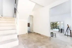 Villa moderna ed elegante in prima linea di Mal Pas, Alcudia. - Image 2