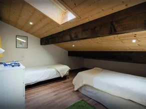 Chalet La Frasse - vacances alpin pour 12, skis aux pieds - OVO Network - Image 5
