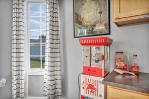 Relaxing Escape: HotTub, Gameroom, Large Living Room, EV, BBQ, Yard; Pets OK - Image 4