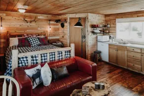 3-Rustic Cabin · 3-NW Rustic Cabin on the water-Beach-full kitchen - Image 5
