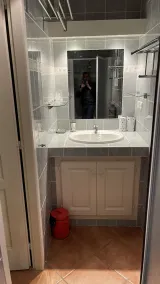 Villa climatisée avec piscine sécurisée , 12 personnes, 5mn plage WIFI, Internet - Image 2