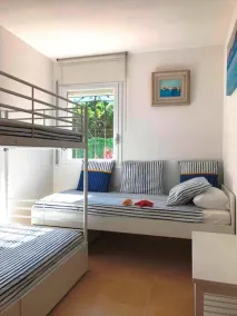 Costa Brava apartment with stunning sea view - Image 4
