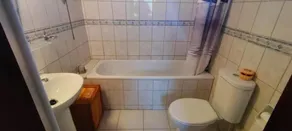 Villa - Private Pool, Free Parking & pet Friendly - Image 4
