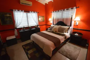 Sweetwood 3 Schlafzimmer Landseite Villa in Discovery Bay - Image 5