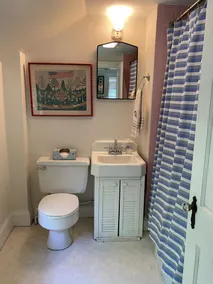 1920’s Cottage in the Heart of York Harbor, walking distance Harbor Beach - Image 2