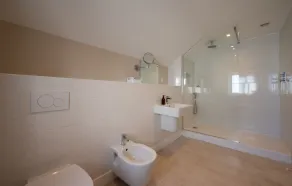 Stunning Barn Conversion | Hot Tub | Log Burner | Near Woolacombe & Croyde Beach - Image 2