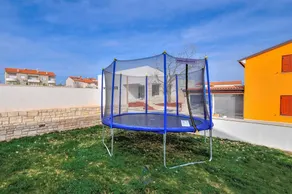 Charmante 3-Schlafzimmer-Villa mit privatem Pool in Strandnähe - Image 2