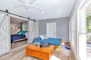 Großes 4/3 Haus - 7MIN WALK 2 BEACH! - LRG beheizter Privatpool, Tiki, Schlafmöglichkeiten für 10+ - Image 3