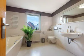 Appartamento 'Weserberglandblumen' con balcone, vista montagne, giardino privato e Wi-Fi - Image 2