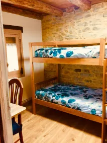 Lodging for one room (two beds) with private bathroom - Image 5