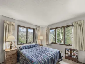 CC42 Chateau Claire - Image 4
