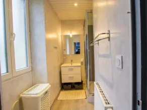 Rural cottage with spa, pets allowed and parking - Image 3