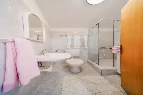 Charming Apartment in Ljubač, Pool - Image 2