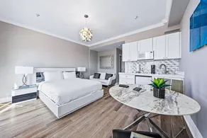 Renovated studio in the heart of Palm Beach - free parking, security box - Image 5