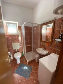 Apartamento em Postira (Brač), capacidade de 4 + 1 - Image 2