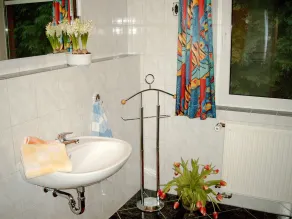 Casa adosada (cuatro estrellas, 75m²), a unos 300 m del lago de baño. - Image 3