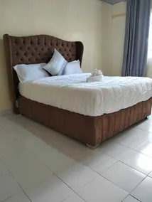 Lux Suites Milimani Executive Apartments - Image 2