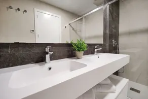 SUNSET CLIFFS sea & sky apartments - Image 2