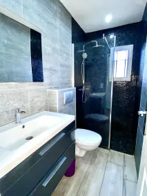 Great villa with 7 bedrooms, heated pool, whirlpool, air conditioning and wifi - Image 2