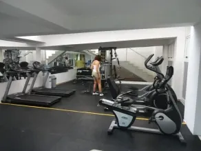 Ocean Front In Marbella Assigned underground Parking & fast internet 150 Mbps - Image 3