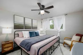 Walk to Shops & Dining, Great Location! - 3br - Image 4