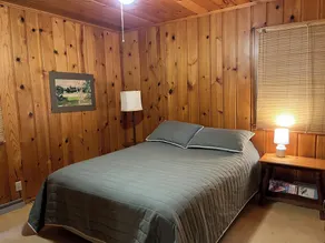 Great fishing & sunset views, lakeside cabins joined by porch.  1 hour from TC - Image 5