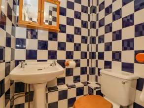 FIELD COTTAGE, pet friendly, with open fire in Shepton Mallet - Image 4